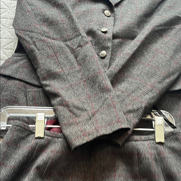 Kasper Black and burgundy  business suit - Picture 7 of 8